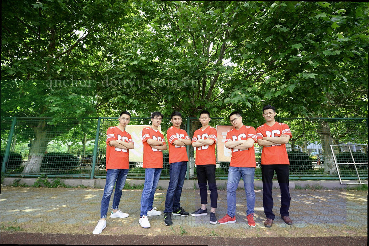 抽象城市航拍拼接与坐标节点，西部高原城市以低饱和经幡色标记